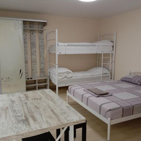 Однокімнатна 105 Apartman Khmelʼnytsʼkyy Kültér fotó